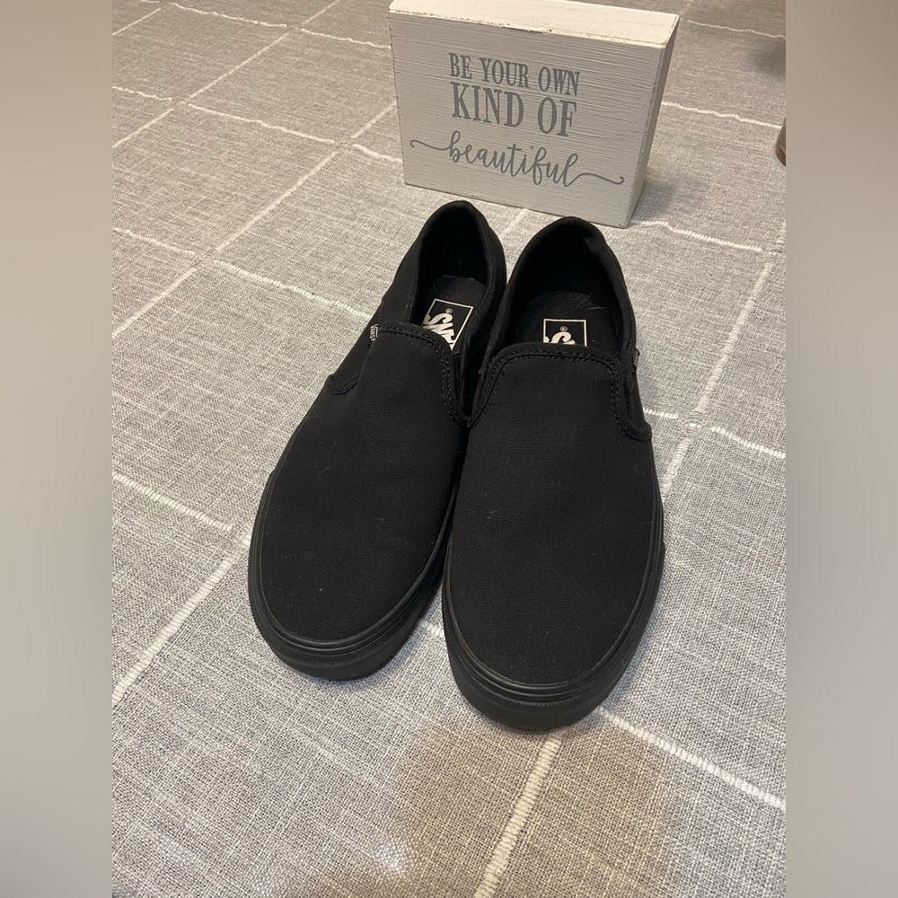 Vans slip on 🖤